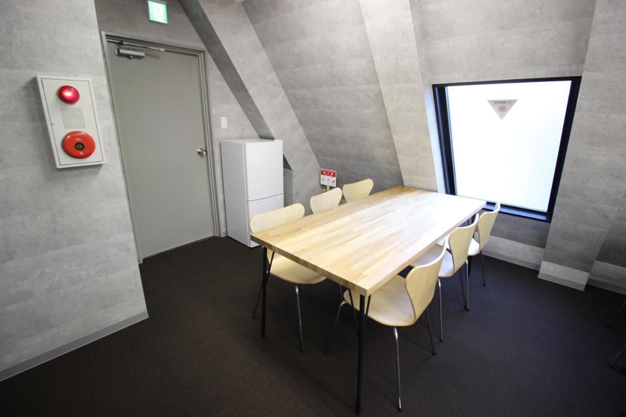 Namba West Saika Apartment Osaka Bagian luar foto