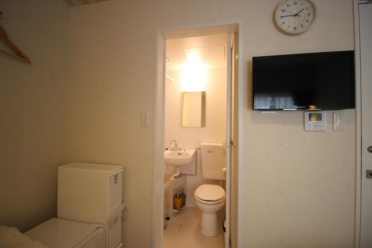 Namba West Saika Apartment Osaka Bagian luar foto