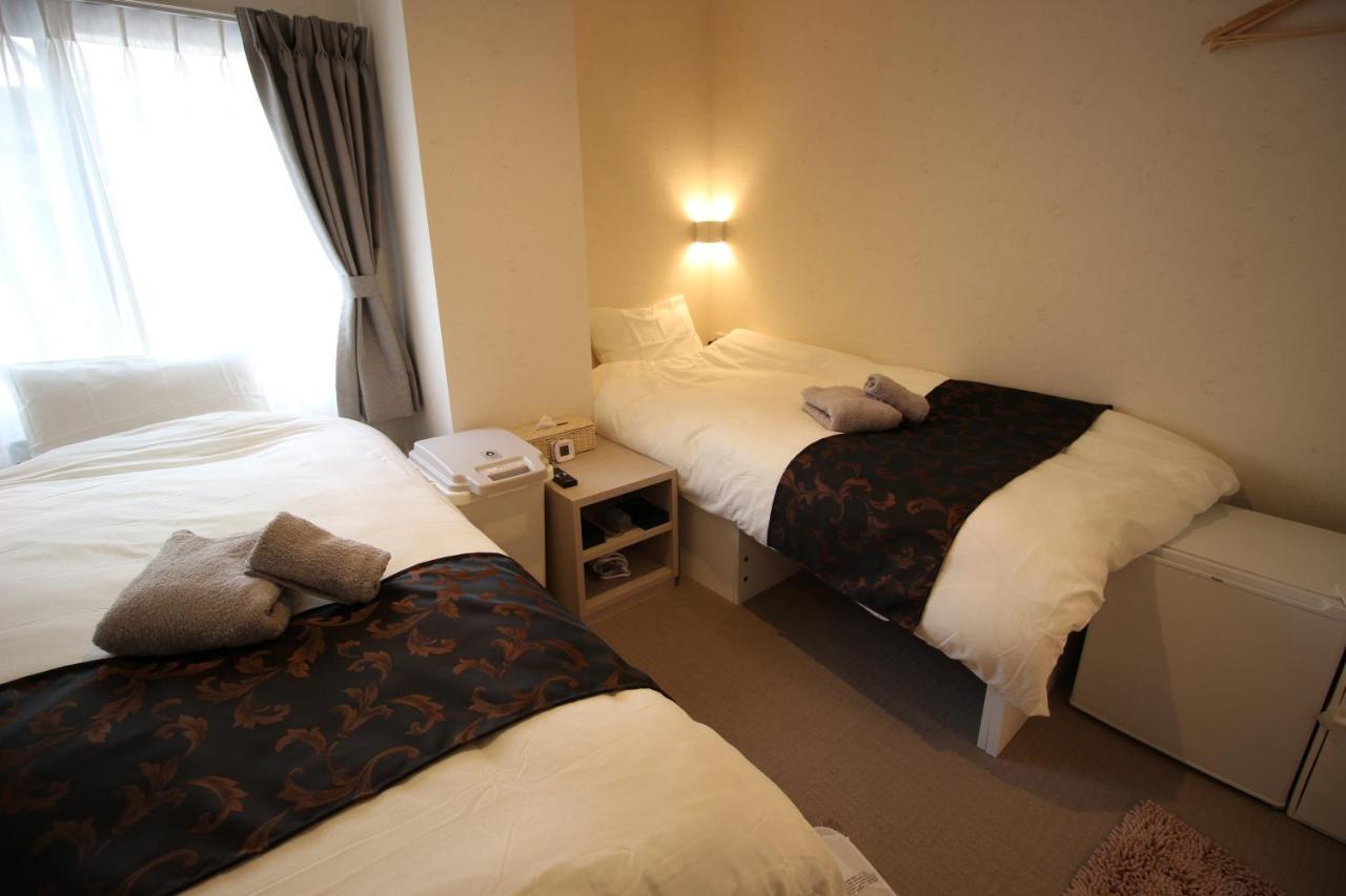 Namba West Saika Apartment Osaka Bagian luar foto