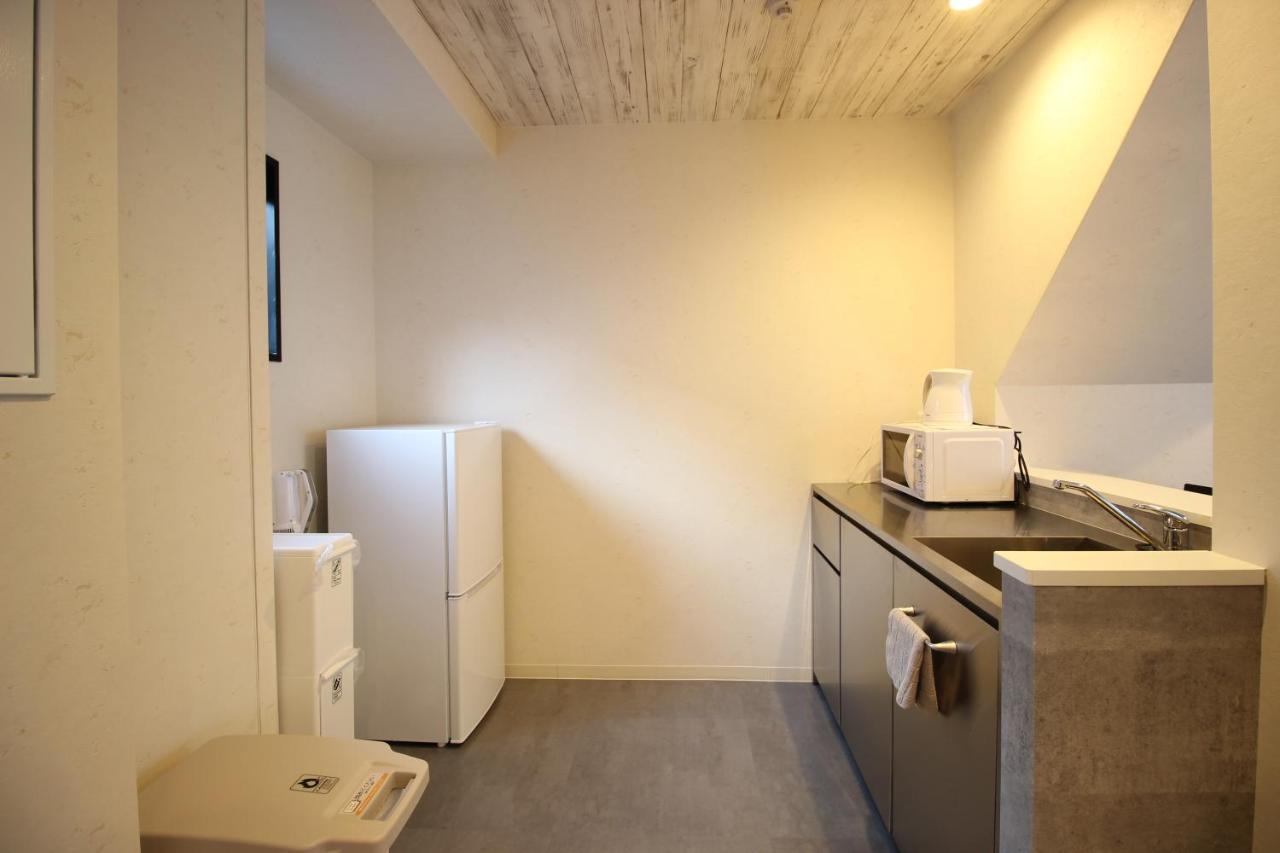 Namba West Saika Apartment Osaka Bagian luar foto